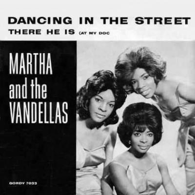 Martha & The Vandellas, Dancing In The Street, Piano, Vocal & Guitar (Right-Hand Melody)