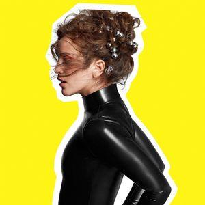 Rae Morris, Someone Out There, Piano, Vocal & Guitar (Right-Hand Melody)