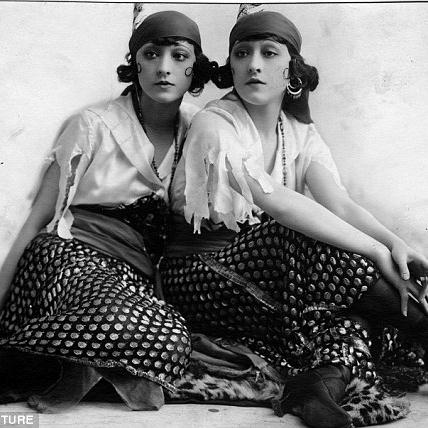 The Dolly Sisters, Be My Little Baby Bumble Bee, Piano, Vocal & Guitar (Right-Hand Melody)