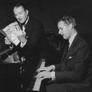 Hubert Gregg I'm Gonna Get Lit Up (When The Lights Go On In London) Musik Noten - Piano, Vocal & Guitar Chords - 36325-thumbnail